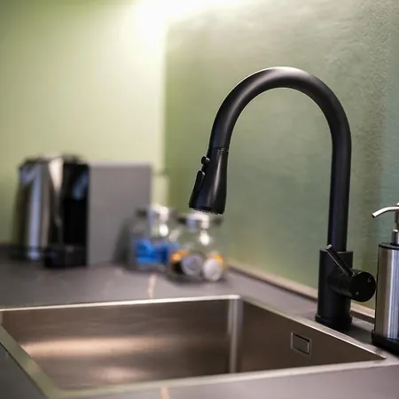 Lλ Dimөrλ Di Kλmλ' *