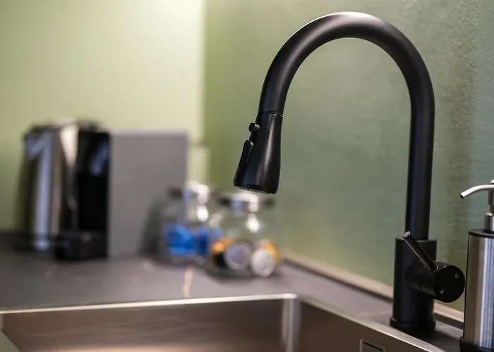 Lλ Dimөrλ Di Kλmλ' *